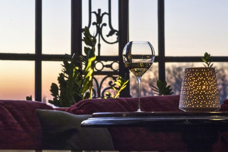 Hôtels Saint-Valentin - Domaine les Crayères