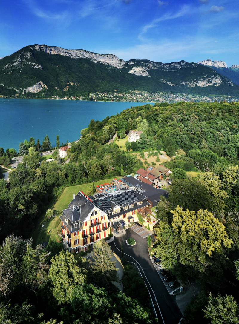 Les Trésoms Lake & Spa Resort