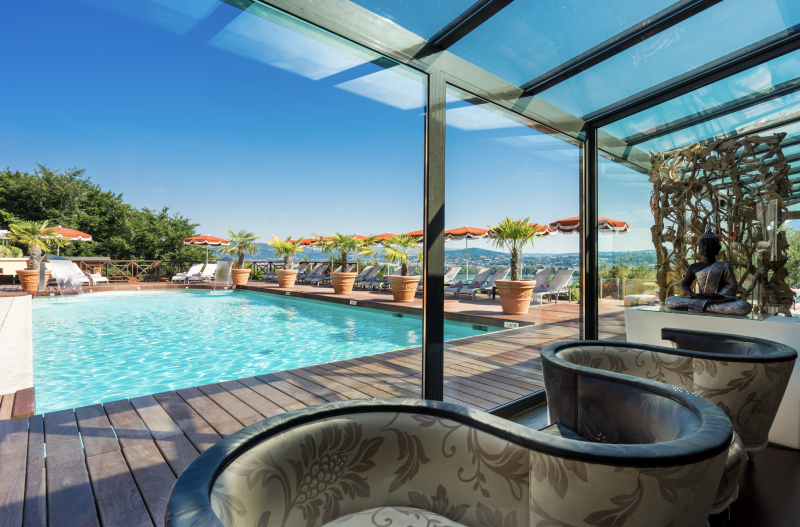 Les Trésoms Lake & Spa Resort