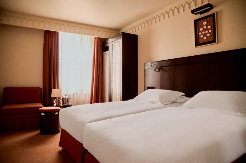 Grand Hotel Bellevue London